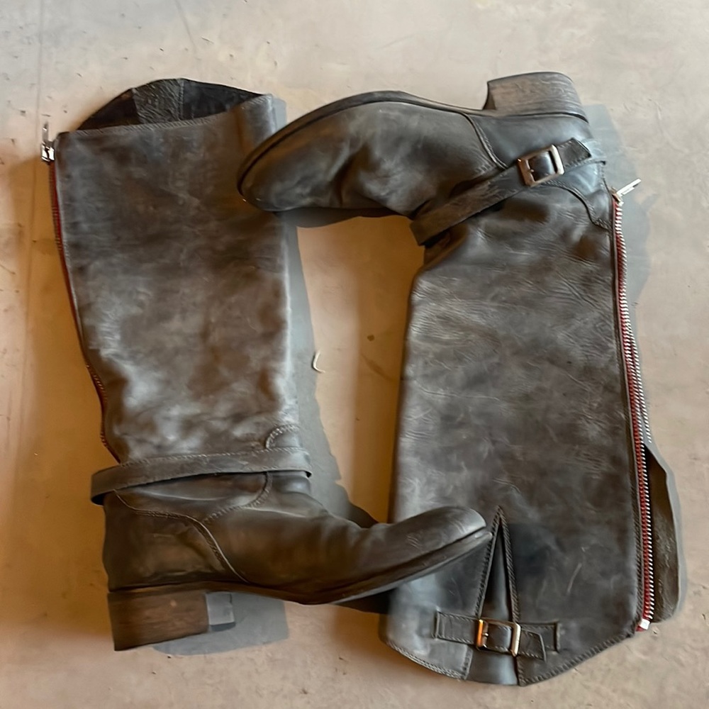 Charles David boot